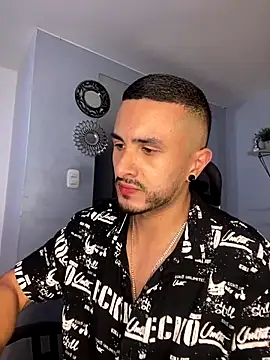 Snapshot of ALEXXX_KING chatting on 14, 9, 2025 ALEXXX KING online show from 14, 9, 2025