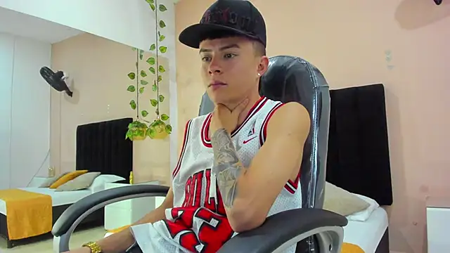 Nascary Fox online show from 2, 12, 2025