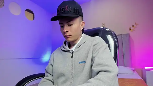 Nascary Fox online show from 7, 4, 2026