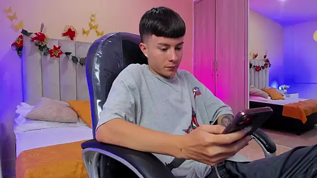 Nascary Fox online show from 5, 1, 2026