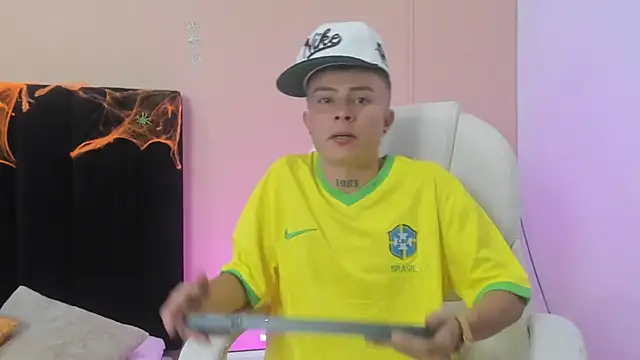 Nascary Fox online show from 3, 10, 2025