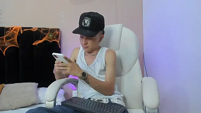 Nascary Fox online show from 6, 10, 2025