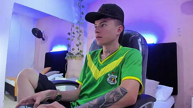 Nascary Fox online show from 5, 12, 2025