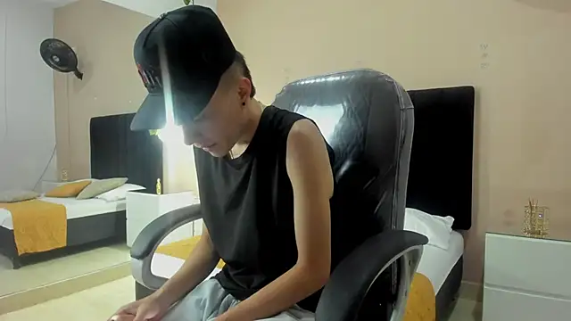 Nascary Fox online show from 4, 11, 2025