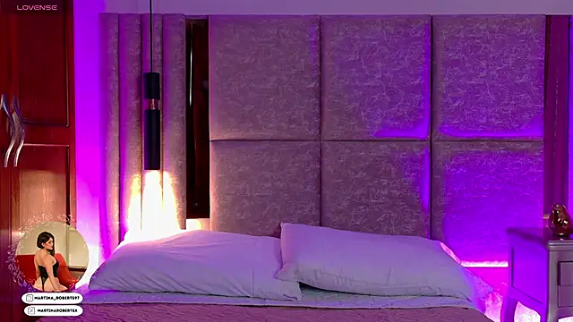 Martina-Roberts- online show from 16, 9, 2025