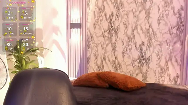 ChloeeMason online show from 21, 10, 2025