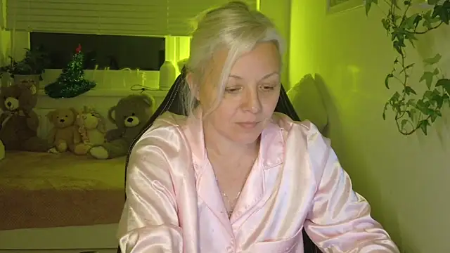 Linsy Kim online show from 12, 2, 2026