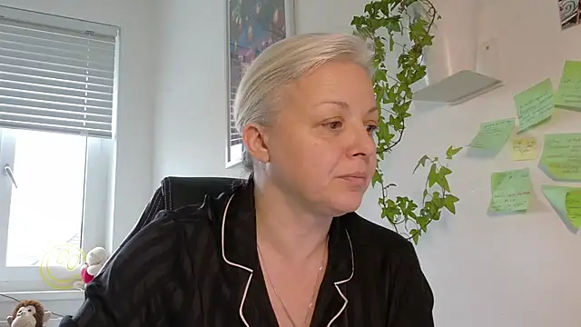 Linsy Kim online show from 1, 3, 2026