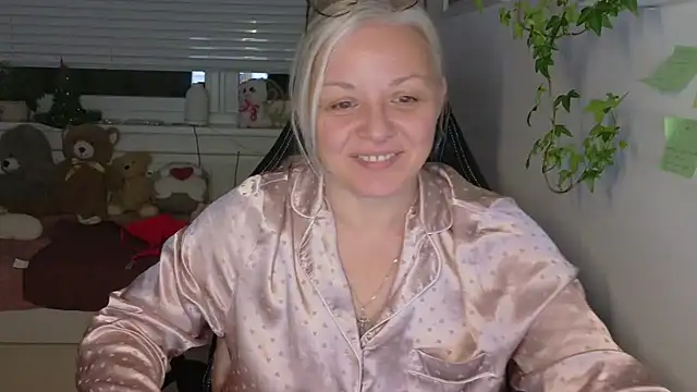 Linsy Kim online show from 4, 2, 2026