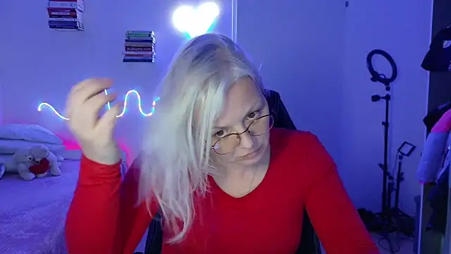 Linsy Kim online show from 29, 3, 2026