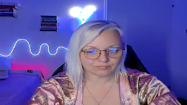 Linsy Kim online show from 4, 4, 2026