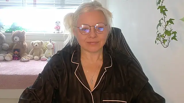 Linsy Kim online show from 10, 1, 2026