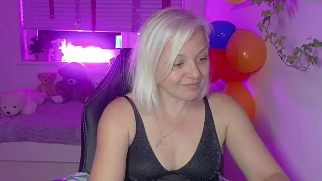 Linsy Kim online show from 19, 12, 2025