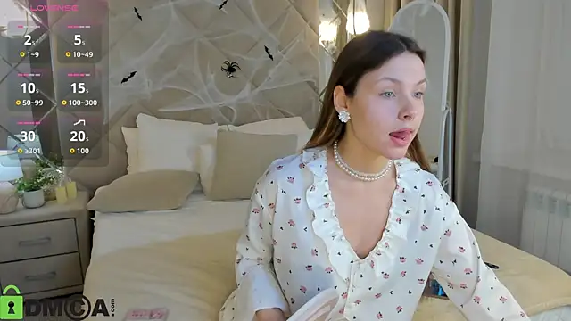 Snapshot of Hina_Smith chatting on 30, 10, 2025 Hina Smith online show from 30, 10, 2025