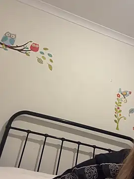 imyourgoodgirl69 online show from 22, 9, 2025