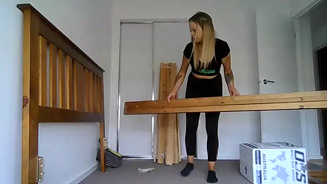 imyourgoodgirl69 online show from 23, 10, 2025