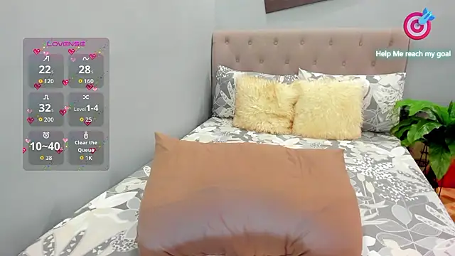 Snapshot of OpheliaMia chatting on 17, 2, 2026 OpheliaMia online show from 17, 2, 2026