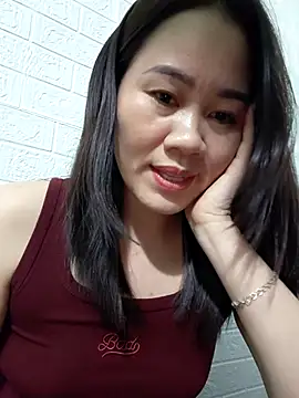 Singlemom69x online show from 23, 10, 2025