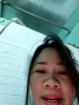 Singlemom69x online show from 5, 10, 2025