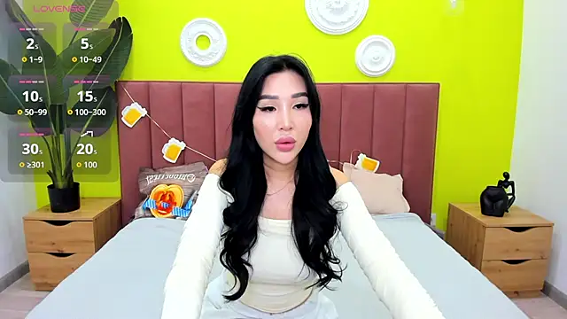 Jennifer Munoz online show from 25, 9, 2025