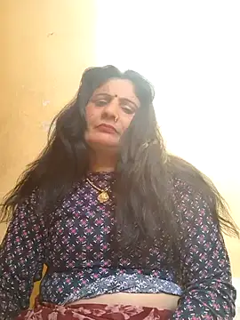 Snapshot of Rakhi99x chatting on 8, 4, 2026 Rakhi99x online show from 8, 4, 2026