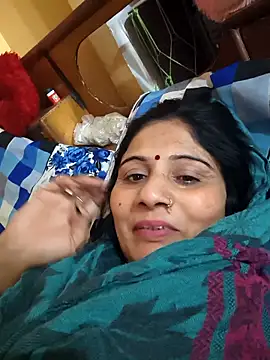 Snapshot of Rakhi99x chatting on 10, 4, 2026 Rakhi99x online show from 10, 4, 2026