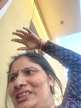Snapshot of Rakhi99x chatting on 2, 5, 2026 Rakhi99x online show from 2, 5, 2026