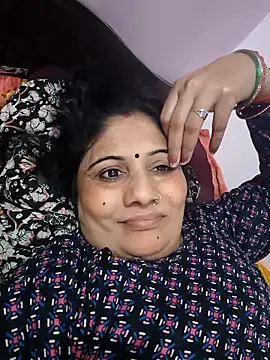 Snapshot of Rakhi99x chatting on 8, 5, 2026 Rakhi99x online show from 8, 5, 2026