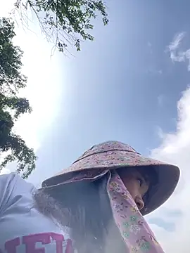 Snapshot of Ngoc-bbi chatting on 7, 5, 2026 Ngoc-bbi online show from 7, 5, 2026
