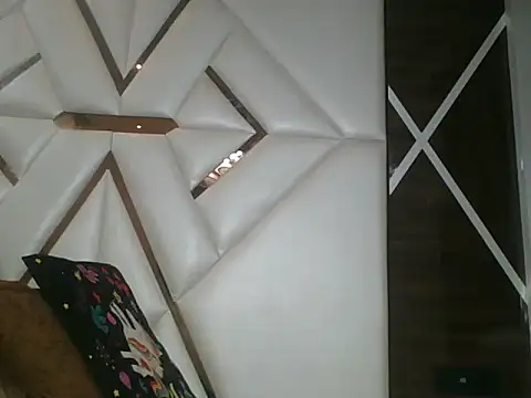 lily 9900 online show from 23, 9, 2025