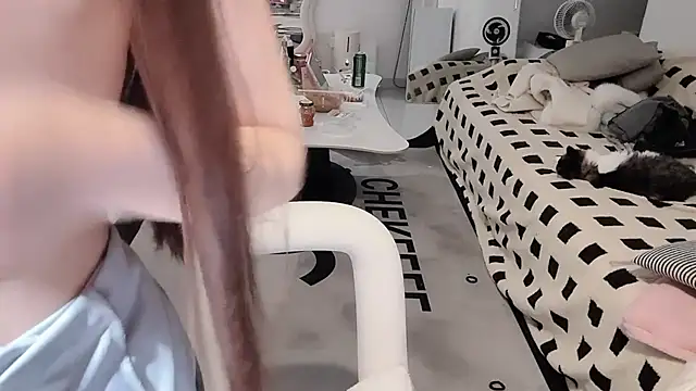 Snapshot of vkvk-VK chatting on 23, 11, 2025 vkvk-VK online show from 23, 11, 2025