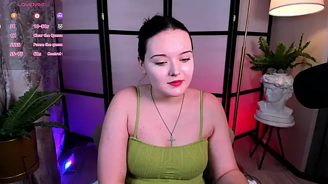 Snapshot of HeyMary chatting on 26, 11, 2025 HeyMary online show from 26, 11, 2025