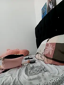 dulcelatin21 online show from 27, 9, 2025