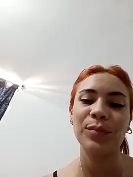 dulcelatin21 online show from 13, 9, 2025