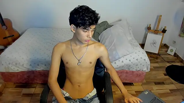 AliottTwink online show from 9, 1, 2026