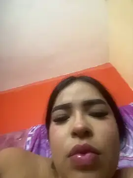 SweetSophie26 online show from 23, 6, 2026