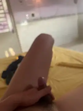 letruong6879 online show from 2, 4, 2026