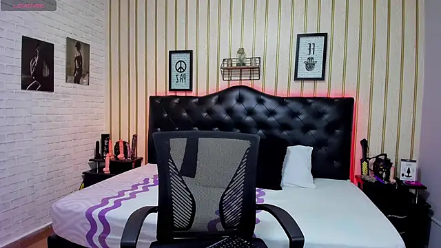 MAYASMITH   online show from 9, 10, 2025