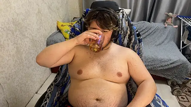 Snapshot of desiredude9 chatting on 18, 9, 2025 desiredude9 online show from 18, 9, 2025