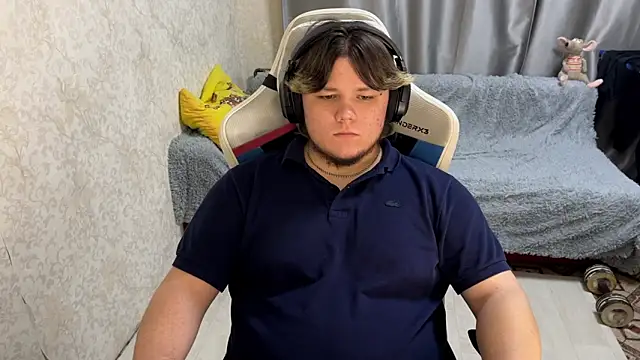 Snapshot of desiredude9 chatting on 26, 9, 2025 desiredude9 online show from 26, 9, 2025