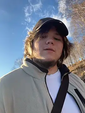 Snapshot of desiredude9 chatting on 28, 10, 2025 desiredude9 online show from 28, 10, 2025