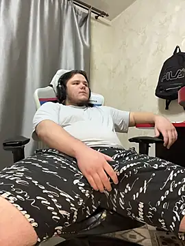 Snapshot of desiredude9 chatting on 22, 11, 2025 desiredude9 online show from 22, 11, 2025