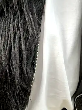 Snapshot of desiredude9 chatting on 1, 11, 2025 desiredude9 online show from 1, 11, 2025