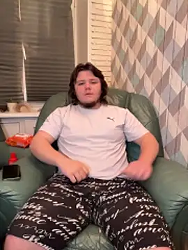 Snapshot of desiredude9 chatting on 30, 11, 2025 desiredude9 online show from 30, 11, 2025