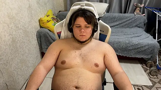 Snapshot of desiredude9 chatting on 28, 9, 2025 desiredude9 online show from 28, 9, 2025