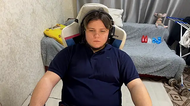 Snapshot of desiredude9 chatting on 1, 10, 2025 desiredude9 online show from 1, 10, 2025