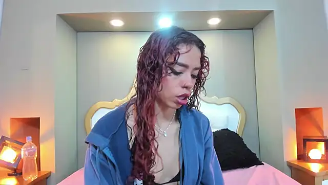 AteneaGreyy online show from 16, 9, 2025