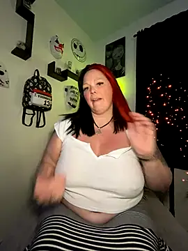 voorheesgirl online show from 9, 10, 2025