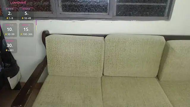 Juliethserna online show from 13, 10, 2025