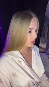 Snapshot of AubrieleRouj1 chatting on 30, 4, 2026 AubrieleRouj1 online show from 30, 4, 2026